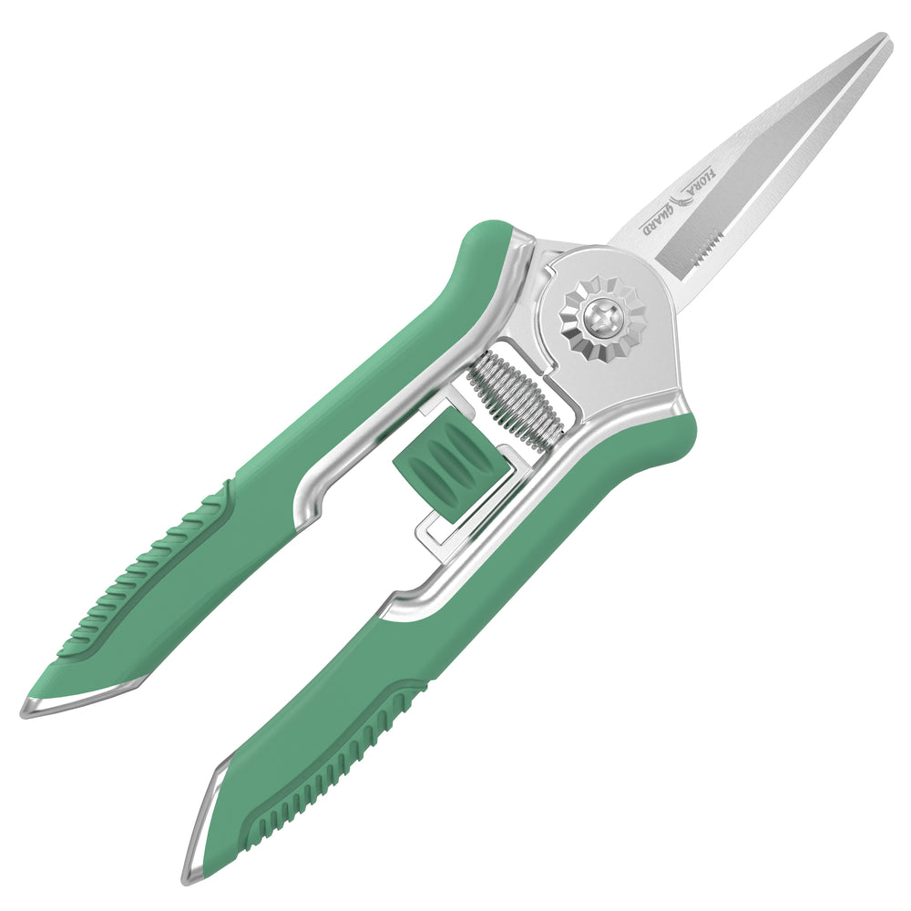 Detailed view of GARTOL pruning shears: Titanium coated SK5 steel blades for anti-rust protection and ergonomic handles with built-in safety lo