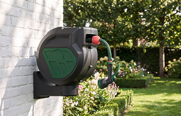 GARTOL 5/8" 17m Retractable Hose Reel – Anti-Freeze, UV-Resistant, 180° Swivel, 60PSI, Adjustable Spray Nozzle (SGC005E)