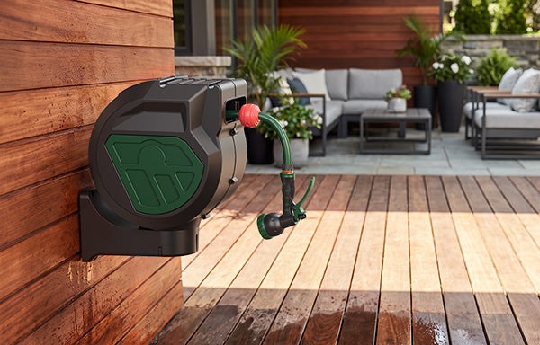 GARTOL 5/8" 17m Retractable Hose Reel – Anti-Freeze, UV-Resistant, 180° Swivel, 60PSI, Adjustable Spray Nozzle (SGC005E)