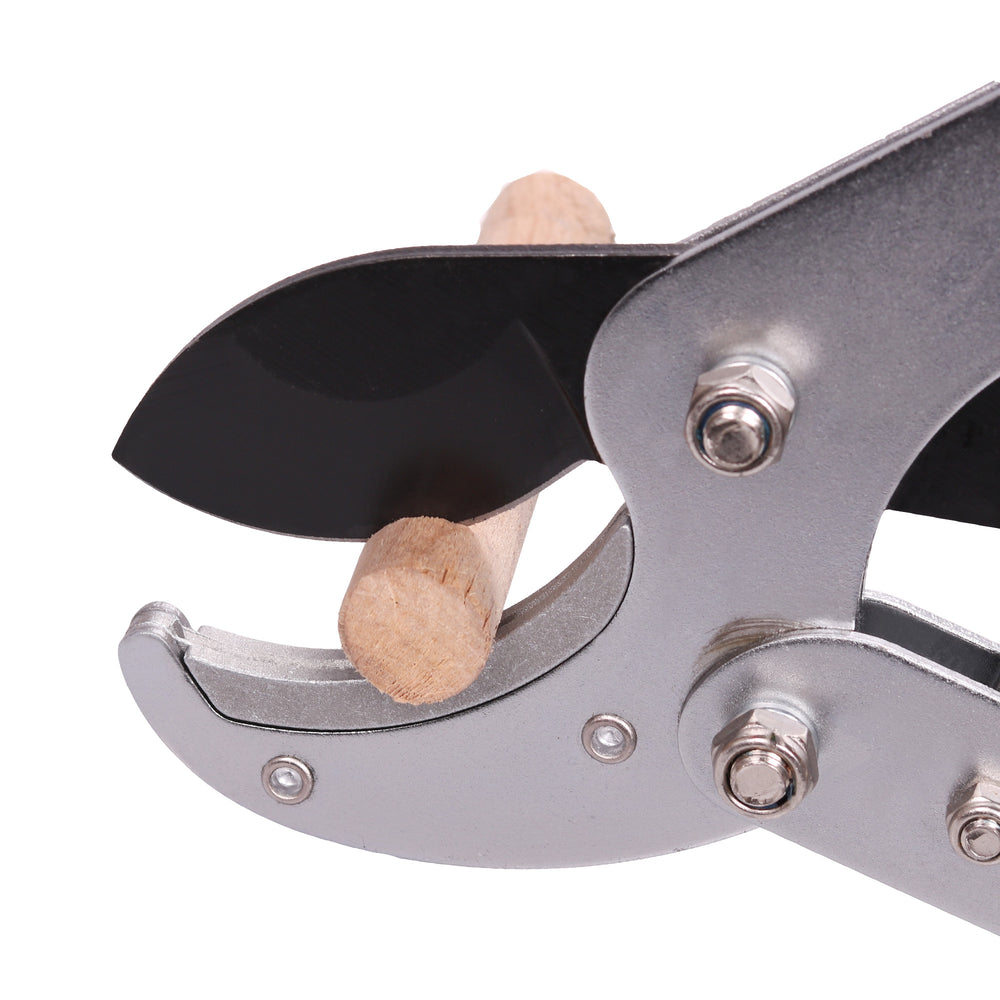 GARTOL heavy-duty bypass lopper blade cutting thick wooden branch